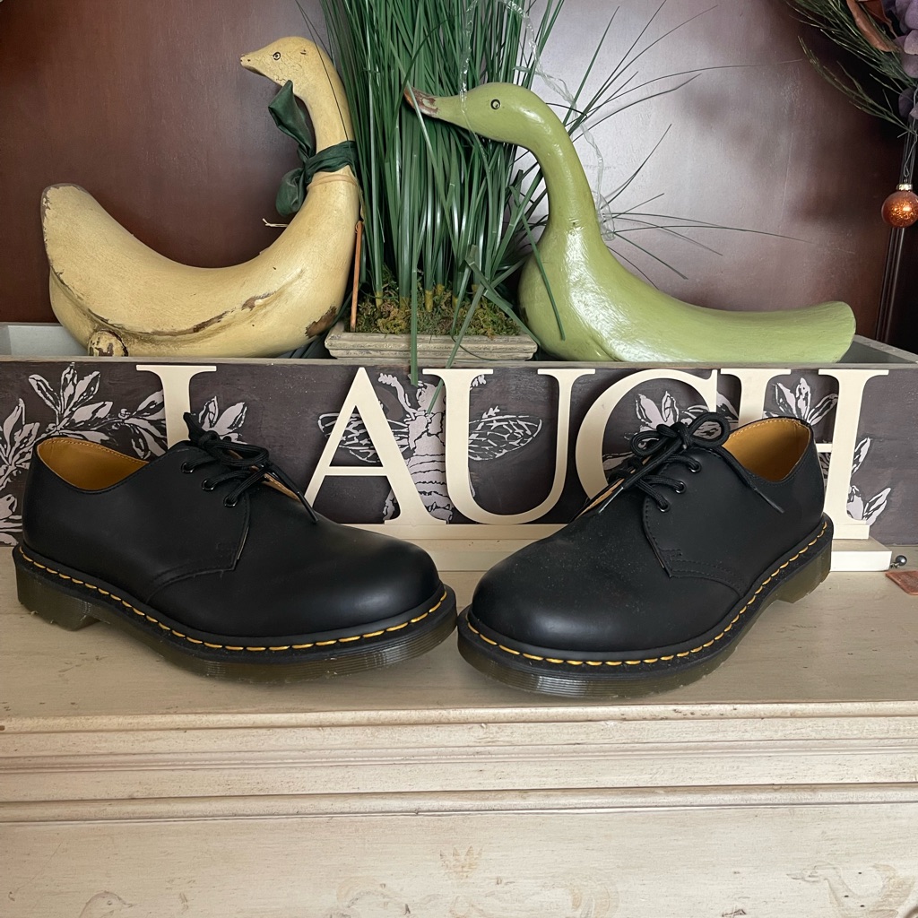 1461 Dr Martens Womens Smooth Leather Oxford Shoes